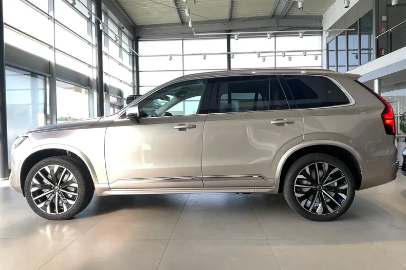 Volvo XC90 din 2026 cu 9 km - oferta VOL219492 - foto 8