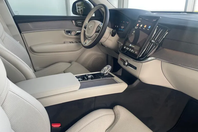Volvo XC90 din 2026 cu 9 km - oferta VOL219493 - foto 9