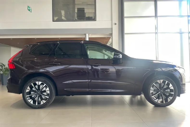Volvo XC60 din 2026 cu 9 km - oferta VOL219495 - foto 4