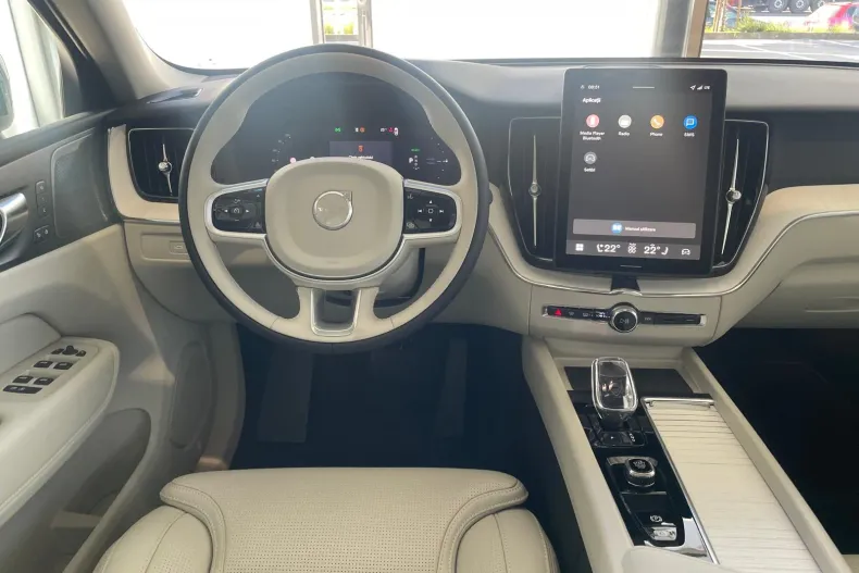 Volvo XC60 din 2026 cu 9 km - oferta VOL219495 - foto 11