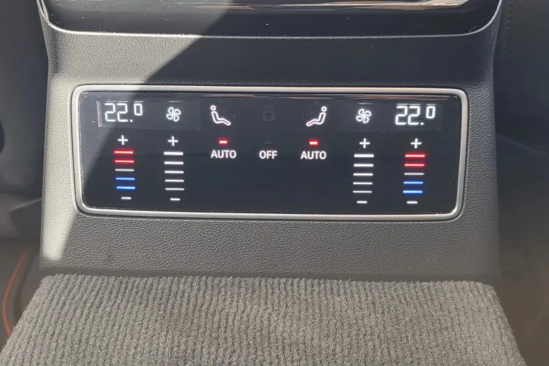 Audi A6 Limuzina din 2025 cu 4.660 km - oferta AUD219499 - foto 19