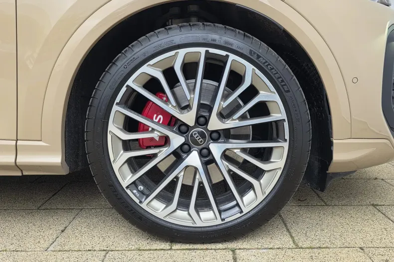 Audi SQ5 Sportback din 2025 cu 8.380 km - oferta AUD219502 - foto 8