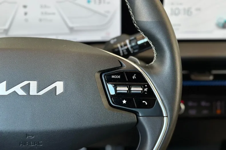 Kia EV6 din 2022 cu 42.002 km - oferta KIA219508 - foto 25