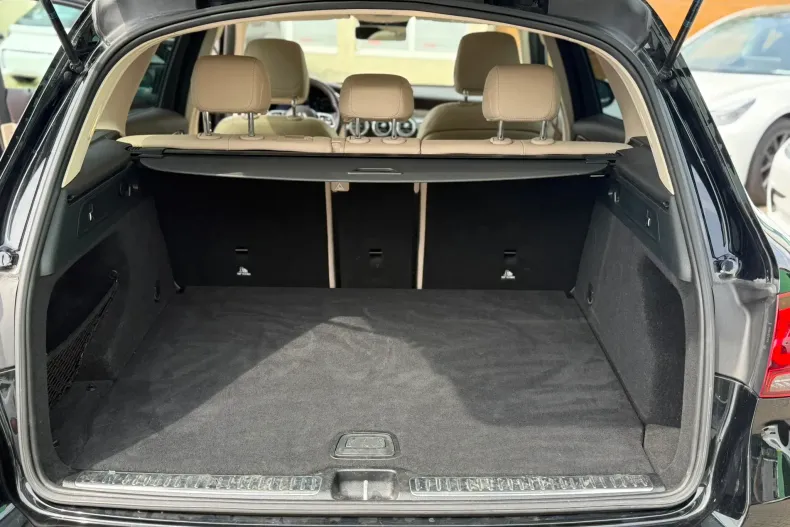 Mercedes-Benz GLC (Clasa GLC) din 2022 cu 82.355 km - oferta MER219510 - foto 36
