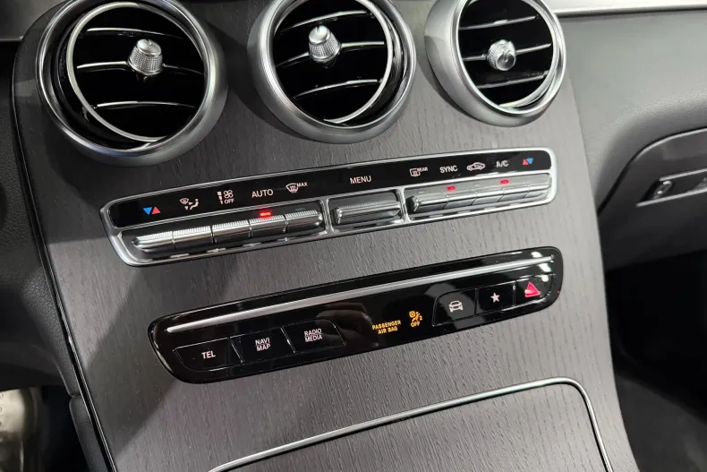 Mercedes-Benz GLC (Clasa GLC) din 2022 cu 158.588 km - oferta MER219514 - foto 19