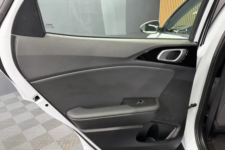 Kia XCeed din 2022 cu 64.120 km - oferta KIA219515 - foto 19