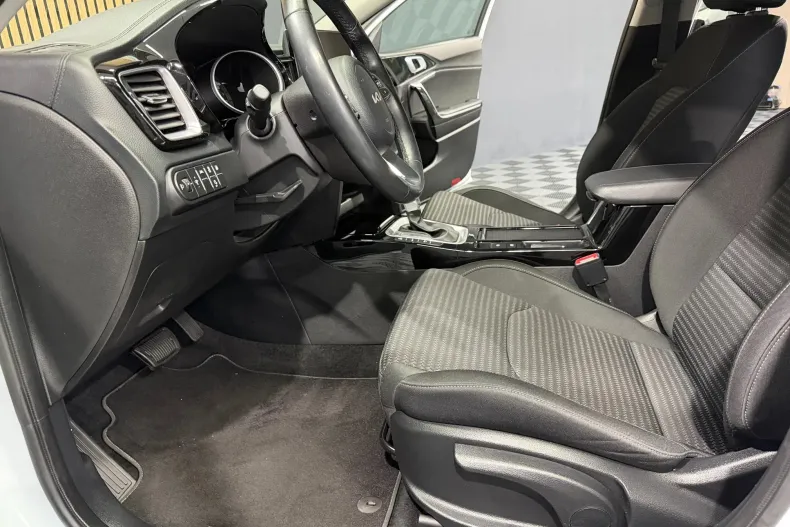 Kia XCeed din 2022 cu 64.120 km - oferta KIA219515 - foto 23