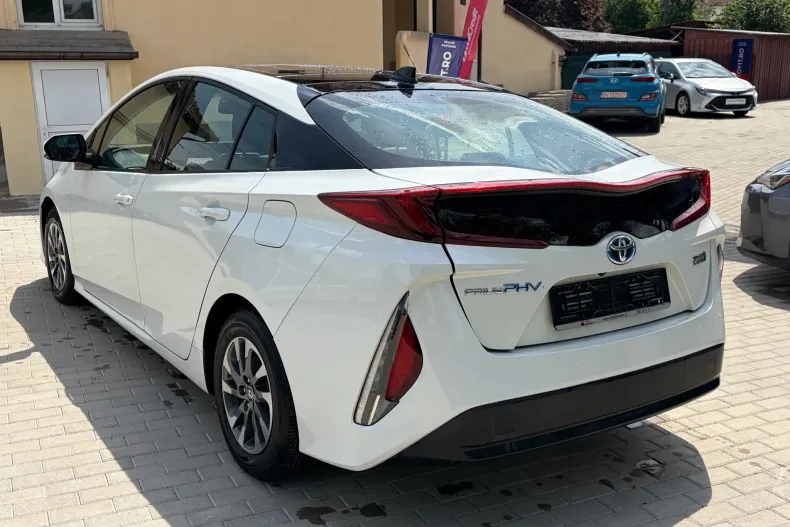 Toyota Prius din 2020 cu 138.634 km - oferta TOY219520 - foto 4