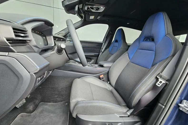 Lynk & Co 01 din 2023 cu 4.500 km - oferta LYN219533 - foto 12