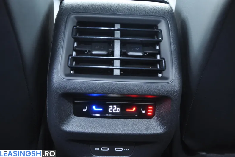 Volkswagen Tiguan din 2024 cu 50.381 km - oferta VOL219536 - foto 40