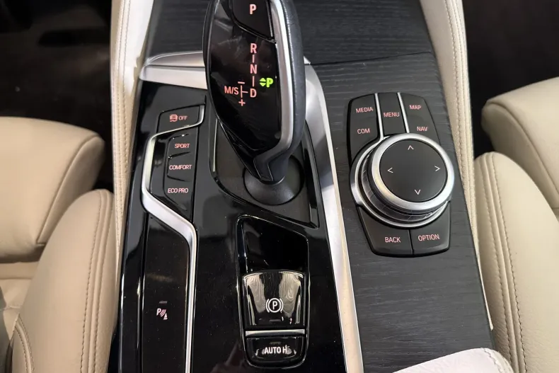 BMW 520i (Seria 5) din 2021 cu 114.277 km - oferta BMW219545 - foto 17