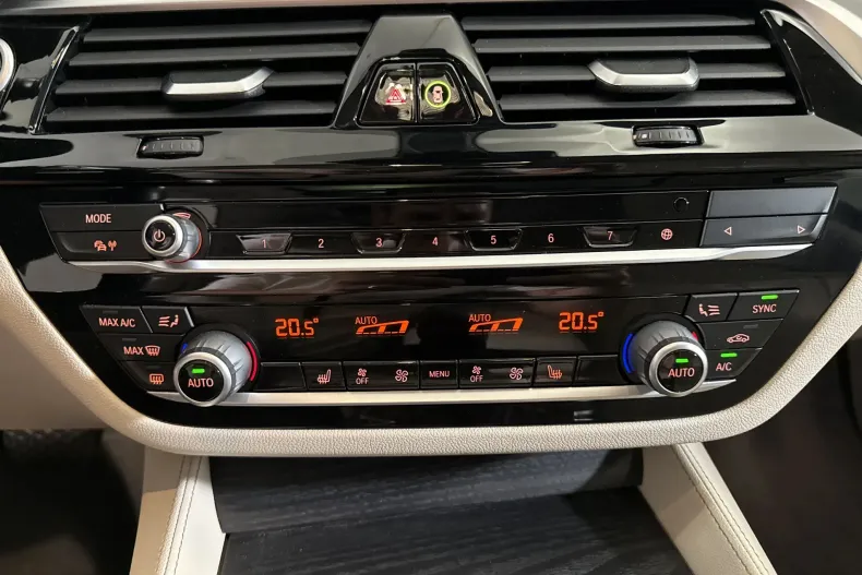 BMW 520i (Seria 5) din 2021 cu 114.277 km - oferta BMW219545 - foto 18