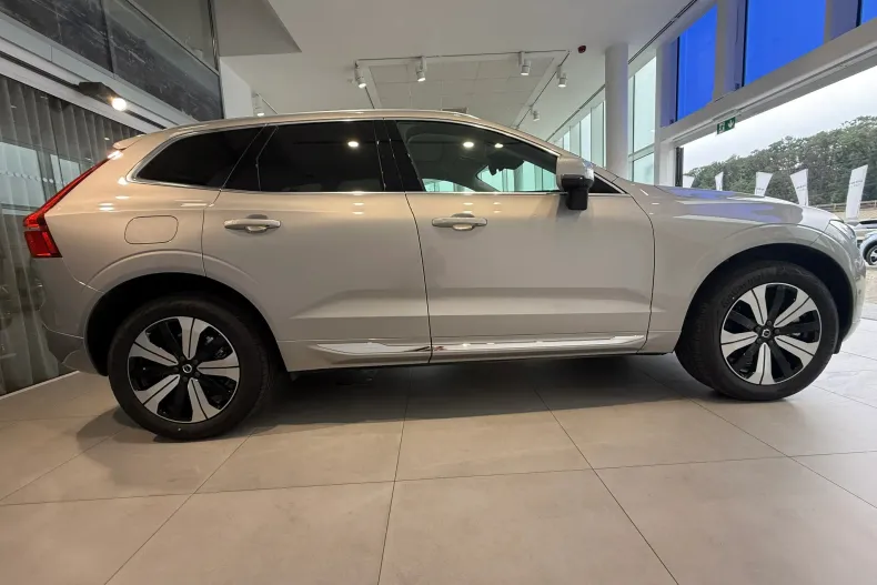 Volvo XC60 din 2025 cu 1 km - oferta VOL219554 - foto 5