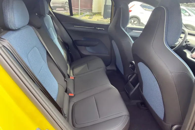 Volvo EX30 din 2024 cu 2.600 km - oferta VOL219555 - foto 20