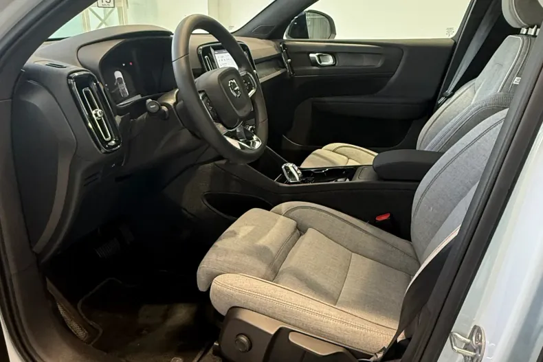 Volvo C40 din 2023 cu 20.900 km - oferta VOL219557 - foto 7