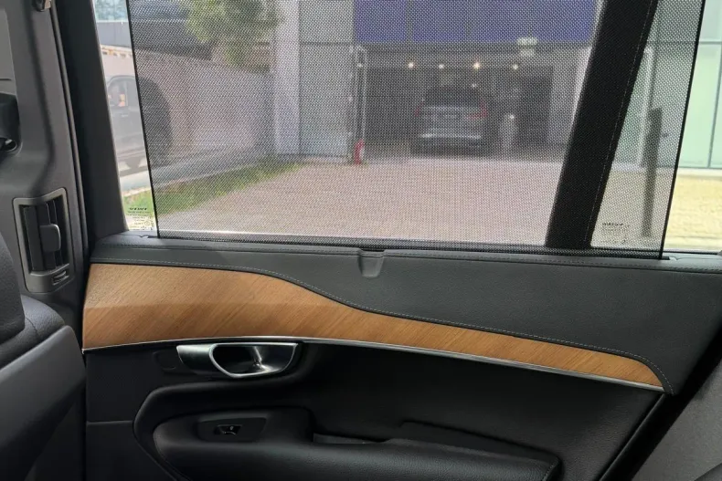Volvo XC90 din 2022 cu 85.300 km - oferta VOL219558 - foto 13