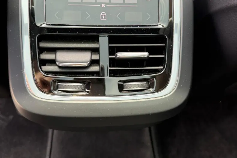 Volvo XC90 din 2022 cu 85.300 km - oferta VOL219558 - foto 14