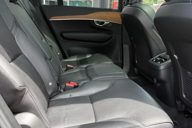 Volvo XC90 din 2022 cu 85.300 km - oferta VOL219558 - foto 26