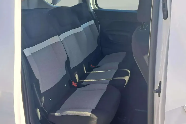 Citroën Berlingo din 2024 cu 33.683 km - oferta CIT219562 - foto 9
