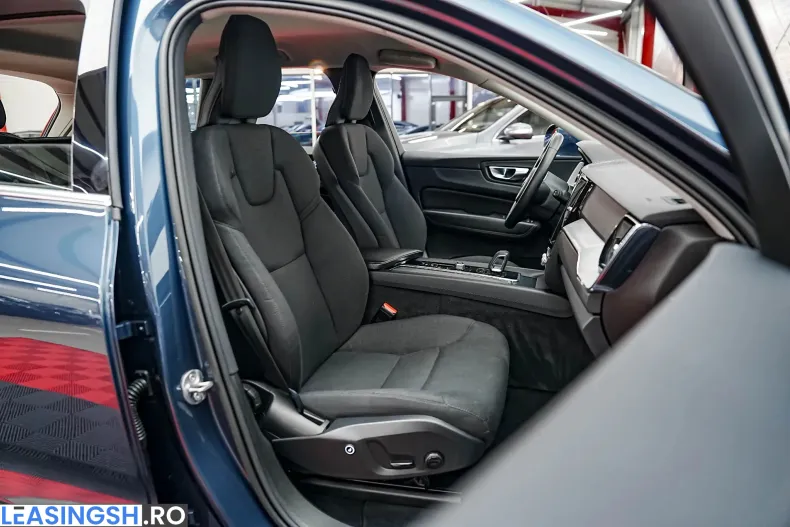 Volvo XC60 din 2022 cu 131.000 km - oferta VOL219573 - foto 8