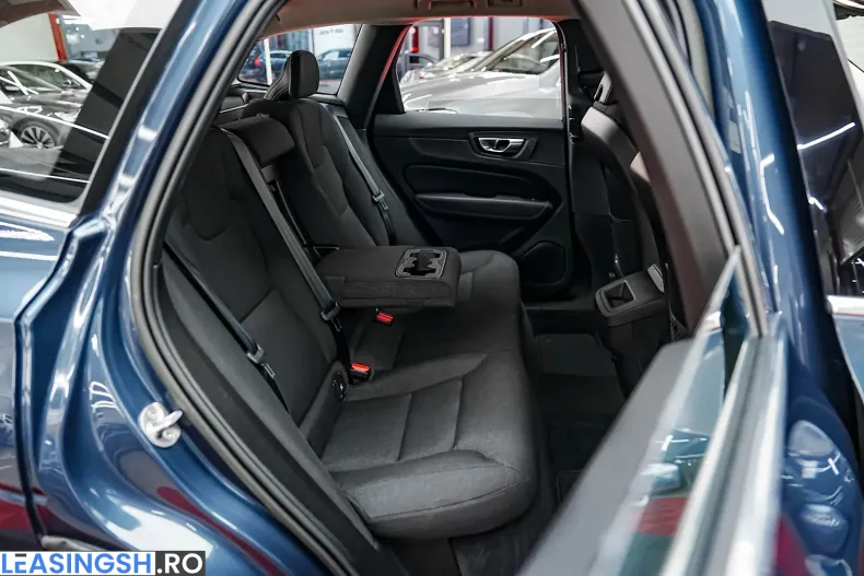 Volvo XC60 din 2022 cu 131.000 km - oferta VOL219573 - foto 10