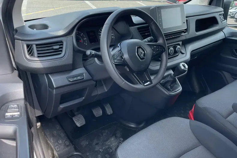 Renault Trafic din 2024 cu 74.421 km - oferta REN219587 - foto 8