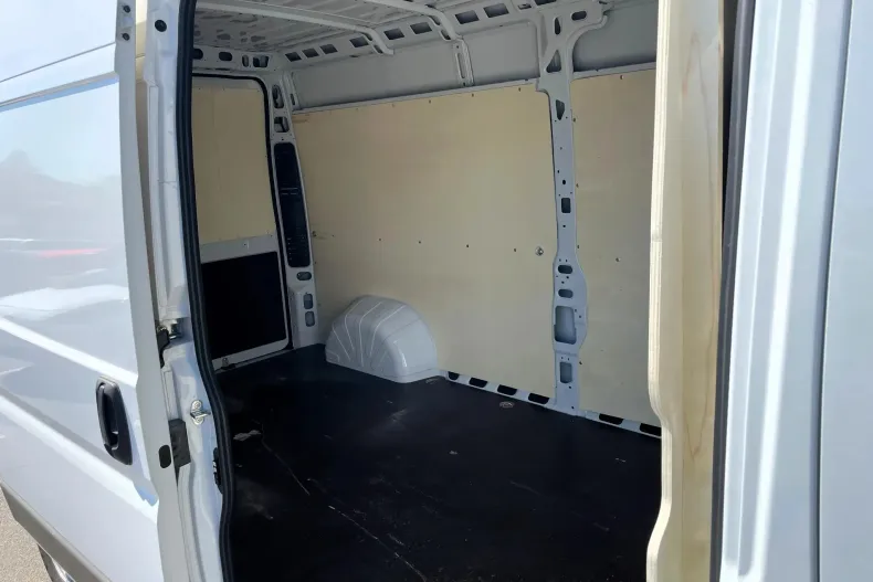 Peugeot Boxer din 2025 cu 28.266 km - oferta PEU219590 - foto 6