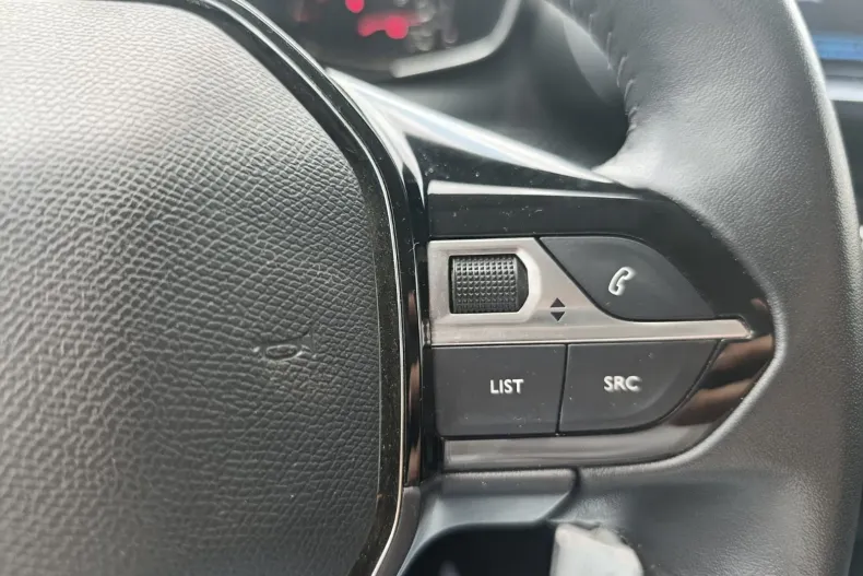 Peugeot 208 din 2023 cu 90.391 km - oferta PEU219593 - foto 21