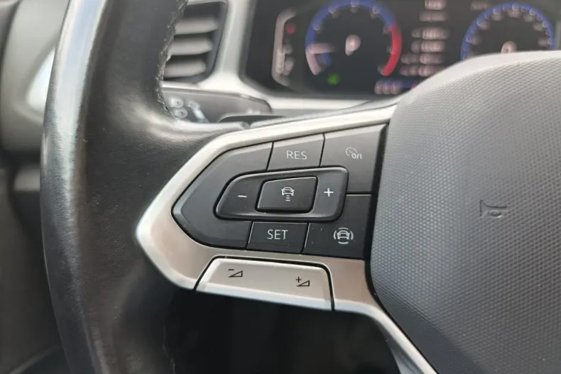 Volkswagen T-Roc din 2023 cu 103.763 km - oferta VOL219594 - foto 17