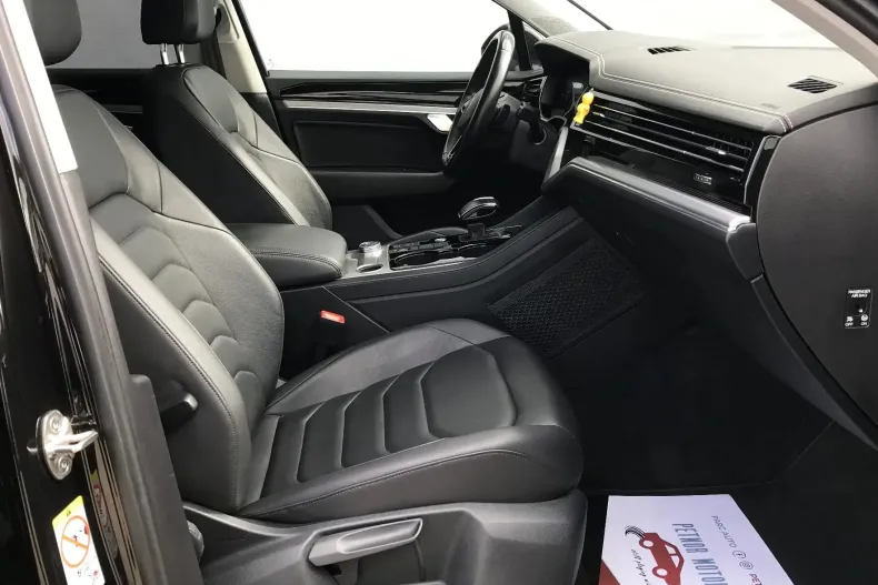 Volkswagen Touareg din 2022 cu 127.000 km - oferta VOL219597 - foto 16