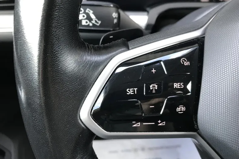 Volkswagen Touareg din 2022 cu 127.000 km - oferta VOL219597 - foto 18