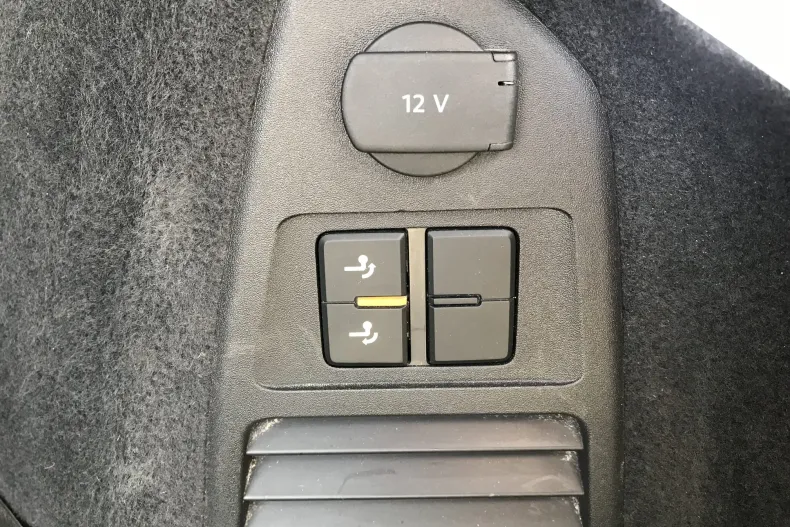 Volkswagen Touareg din 2022 cu 127.000 km - oferta VOL219597 - foto 36