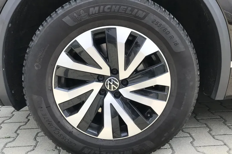Volkswagen Touareg din 2022 cu 127.000 km - oferta VOL219597 - foto 40