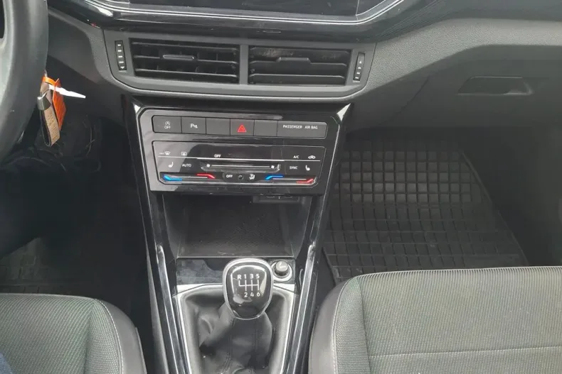 Volkswagen T-Cross din 2023 cu 125.000 km - oferta VOL219602 - foto 22