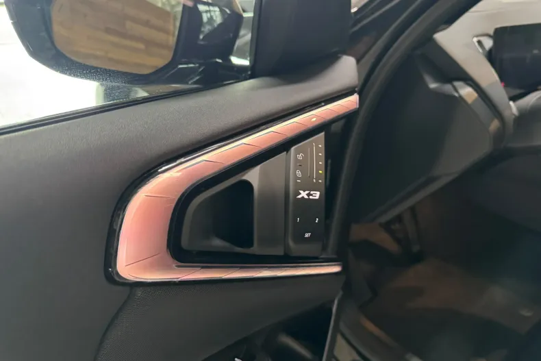 BMW X3 (Seria X) din 2025 cu 11.295 km - oferta BMW219606 - foto 7