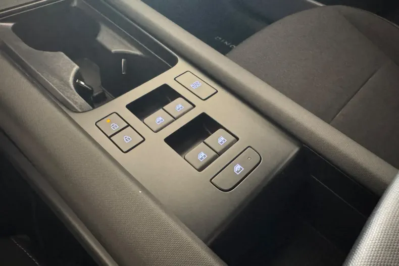 Hyundai IONIQ din 2023 cu 73.640 km - oferta HYU219608 - foto 12