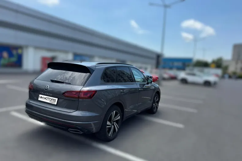 Volkswagen Touareg din 2021 cu 89.000 km - oferta VOL219612 - foto 8