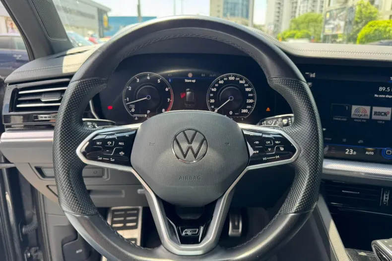 Volkswagen Touareg din 2021 cu 89.000 km - oferta VOL219612 - foto 16