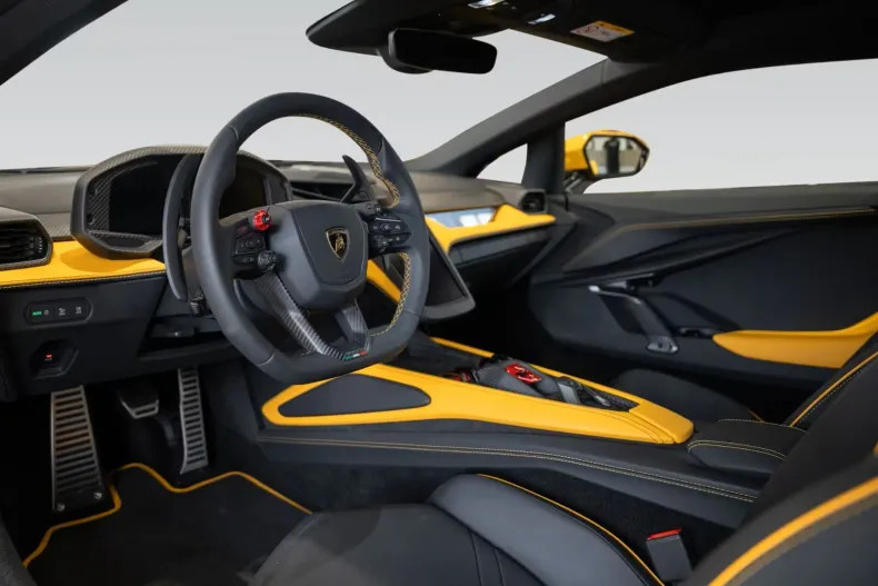 Lamborghini Revuelto din 2024 cu 3.050 km - oferta LAM219616 - foto 17