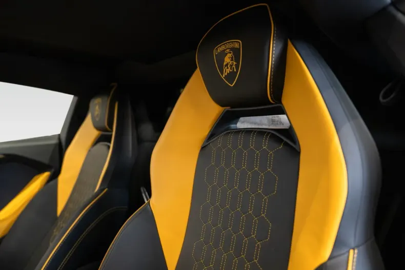 Lamborghini Revuelto din 2024 cu 3.050 km - oferta LAM219616 - foto 18