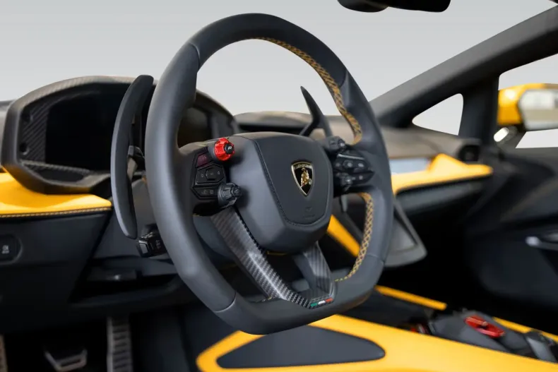 Lamborghini Revuelto din 2024 cu 3.050 km - oferta LAM219616 - foto 19