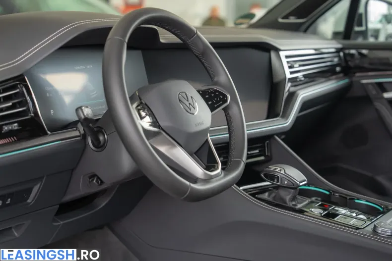 Volkswagen Touareg din 2024 cu 76.489 km - oferta VOL219630 - foto 25