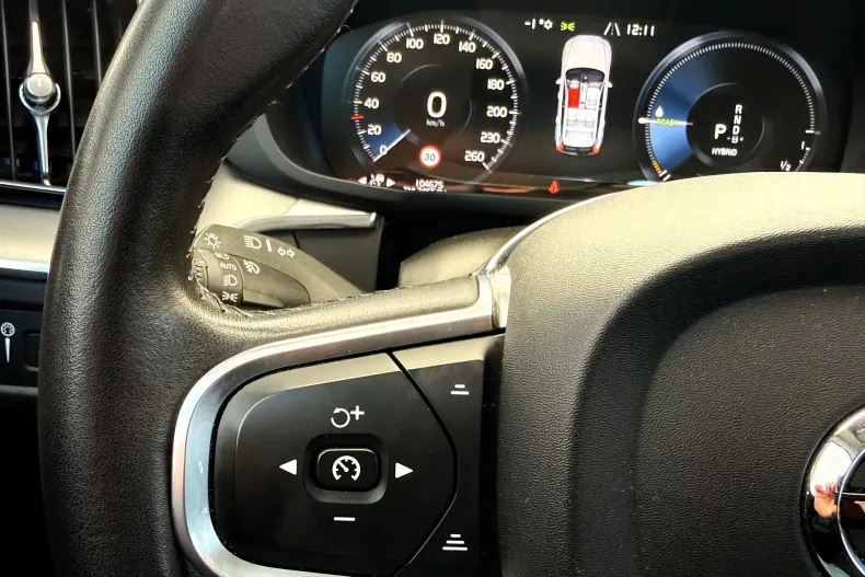 Volvo XC60 din 2020 cu 104.545 km - oferta VOL219638 - foto 20