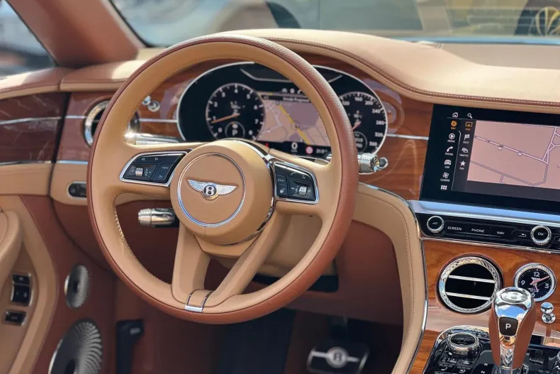 Bentley Continental din 2023 cu 11.700 km - oferta BEN219642 - foto 19