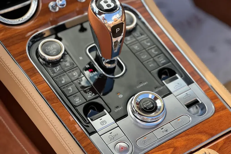 Bentley Continental din 2023 cu 11.700 km - oferta BEN219642 - foto 24