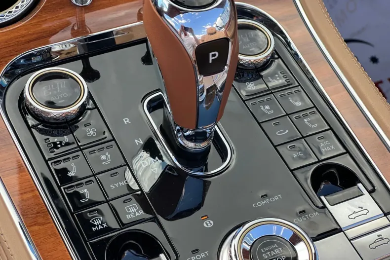Bentley Continental din 2023 cu 11.700 km - oferta BEN219642 - foto 38