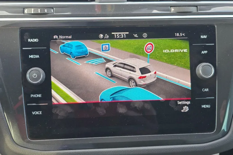 Volkswagen Tiguan din 2022 cu 59.345 km - oferta VOL219652 - foto 22