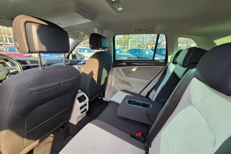 Volkswagen Tiguan din 2022 cu 59.345 km - oferta VOL219652 - foto 28