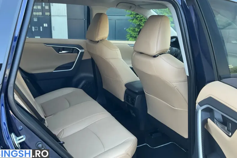 Toyota RAV4 din 2025 cu 11.390 km - oferta TOY219658 - foto 7