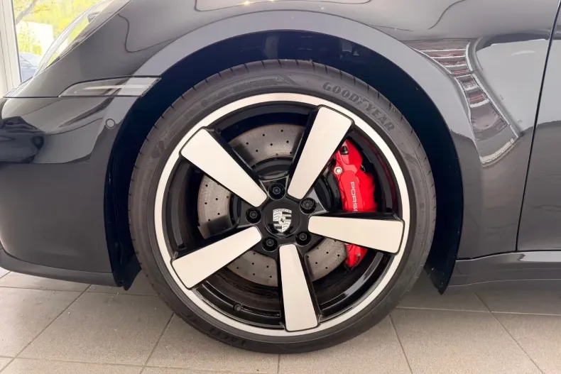 Porsche 911 din 2026 cu 1 km - oferta POR219665 - foto 4